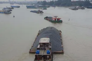 Siết hoạt động các cảng, bến sông dịp cuối năm