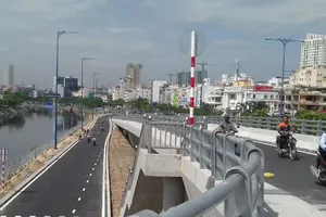 Sáng mai, thông 2 đoạn song hành với đường Võ Văn Kiệt