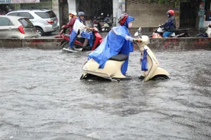 Từ 5-12 bắt đầu chống ngập ở đường Huỳnh Tấn Phát