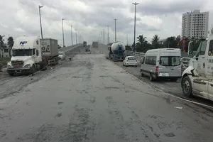 Gấp rút hoàn thiện đường dẫn cầu vượt Mỹ Thủy