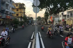 Thông xe nhánh cuối cầu vượt ngã 7 Nguyễn Thái Sơn 