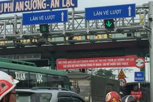 TP.HCM: Hối thúc trạm BOT lắp thu phí không dừng