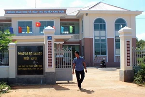 Bắt giam 1 cán bộ thanh tra huyện liên quan đến chi tiền sai 