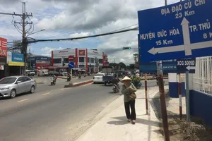 Không để đường hỏng, cầu hư khi đang hợp nhất