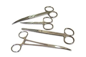 Bệnh nhân bị quên kéo trong bụng 18 năm