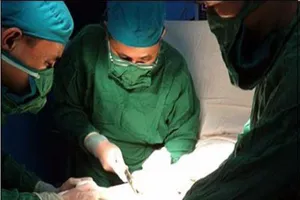 Gãy 'súng' khi đang 'yêu' bằng tư thế khó