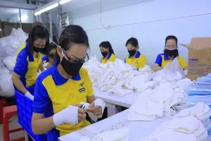 Vẫn phải đóng cả chục tỉ phí công đoàn dù lỗ do dịch