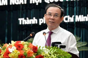 Bí thư Thành ủy TP.HCM Nguyễn Văn Nên phát biểu tại buổi gặp gỡ. Ảnh: TÁ LÂM