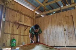 Tết ấm trong nhà mới sau bão