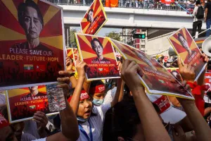 Thế khó của quân đội Myanmar ngày càng lớn