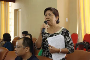 ‘Chưa bao giờ bữa ăn có cự ly ngắn với bệnh viện, nghĩa địa như vậy’