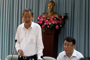 Cả phường 'đóng băng' về giấy phép xây dựng có thời hạn