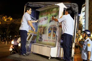 Quán nhậu nháo nhào khi thấy đoàn kiểm tra của ông Hải