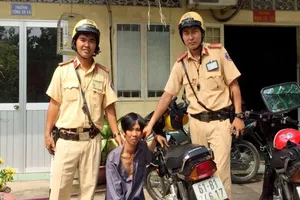 CSGT đua tốc độ, bắt kẻ cướp xe từ Long An lên TP.HCM