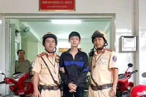 CSGT TP.HCM phối hợp bắt bị can truy nã 