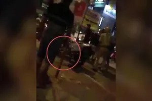 CSGT Hàng Xanh lên tiếng vụ ‘người lạ' hỗn chiến tại chốt