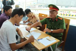 Công an xử sao khi tài xế dương tính ma túy khai do thuốc cảm?