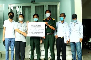 100 phần gạo đến tay người nghèo tại nơi trợ giúp pháp lý 