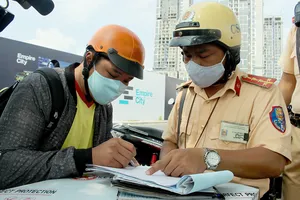 TP.HCM: 228/576 xe vi phạm trong ngày đầu tổng kiểm soát