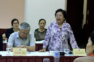 Tranh cãi: Có nên giam giữ người bị AIDS giai đoạn cuối?