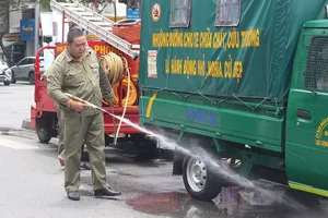 Cận cảnh xe chữa cháy 2 tỉ đồng của ông bảo vệ dân phố