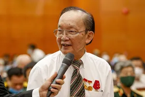 Giáo sư Trần Đông A chia sẻ về quyết định không sang Mỹ sống