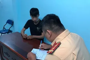  TP.HCM xử lý 64 người tham gia tụ tập chạy xe thành đoàn