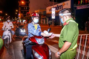 Chỉ thị 16: Ra khỏi nhà không có lý do chính đáng bị xử phạt ra sao?