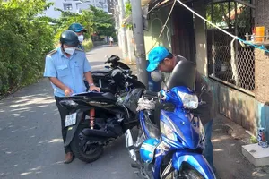 Quận Bình Tân đã xử phạt 452 trường hợp vi phạm Chỉ thị 16 