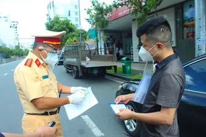 Phạt người chở thực phẩm nhưng không có giấy tờ chứng minh