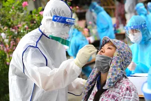 TP.HCM xét nghiệm nhanh toàn bộ người dân ở 'vùng cam', 'vùng đỏ'