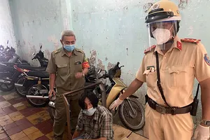 Truy đuổi đối tượng cướp giật ngay giữa trung tâm TP.HCM