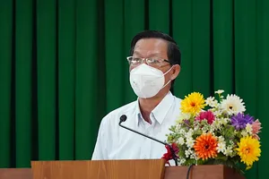 Chủ tịch Phan Văn Mãi: TP.HCM sẽ dùng quỹ vaccine để mua và tiêm cho trẻ em