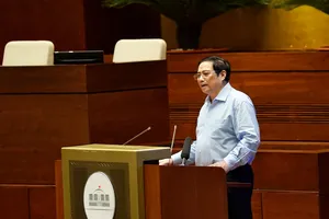 Thủ tướng Chính phủ Phạm Minh Chính đã truyền đạt nội dung Nghị quyết 18/2022. Ảnh: HOÀNG HẢI