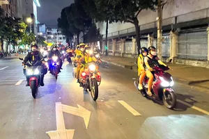 Tổ 363 Công an TP.HCM tuần tra trong dịp lễ 2-9. Ảnh: MINH VƯƠNG