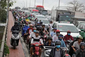 Chủ tịch TP.HCM chỉ đạo đẩy nhanh dự án cầu Bình Phước 1 và cầu Bình Triệu 1