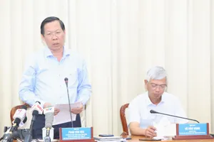 Chủ tịch TP.HCM: ‘Đảm bảo cho con em học trường công, không lý do gì khác’
