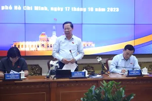 Năm 2024, TP.HCM dự kiến chi thu nhập tăng thêm cho cán bộ 1,5-1,6 lần