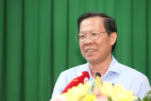 Chủ tịch TP.HCM ủy quyền việc kiểm tra đột xuất về vi phạm môi trường