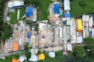 Quận Bình Tân kỷ luật 4 cán bộ để người dân xây nhà trên đất quy hoạch