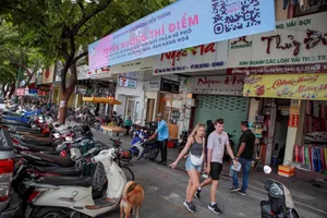 TP.HCM: Cân nhắc tổ chức sự kiện có chiếm dụng lòng đường, vỉa hè