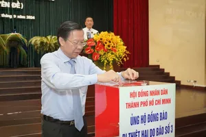 Các Đại biểu HĐND TP.HCM ủng hộ hơn 893 triệu đồng cho đồng bào bị thiệt hại do bão số 3