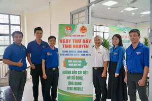 Viên chức trẻ TP.HCM tình nguyện hỗ trợ người dân, doanh nghiệp ngày thứ Bảy 