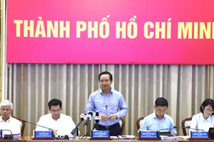 Chủ tịch Nguyễn Văn Được: Tất cả phải cùng sút, cùng chạy, vừa chạy vừa xếp hàng 