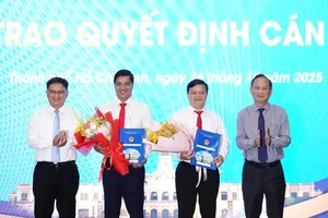TP.HCM trao quyết định bổ nhiệm nhiều cán bộ