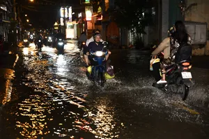 TP.HCM: Cổng 1022 nhận 14.700 phản ánh, nhiều nhất là hành chính, ngập nước...