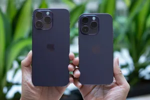 Camera zoom iPhone 15 Pro Max có bằng S21 Ultra, S22 Ultra?
