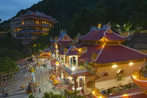 Những trải nghiệm tâm linh đặc biệt chỉ có ở thánh địa hành hương núi Bà Đen