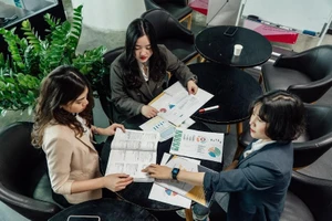 Công ty luật Siglaw tư vấn pháp lý thường xuyên tại Việt Nam