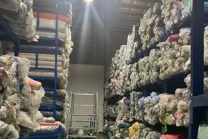 Thu mua vải tồn kho giá tốt: Cơ hội vàng cho vải tồn kho